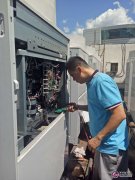 一線空調(diào)安裝工：我們沒賺黑心錢 都是憑技術吃